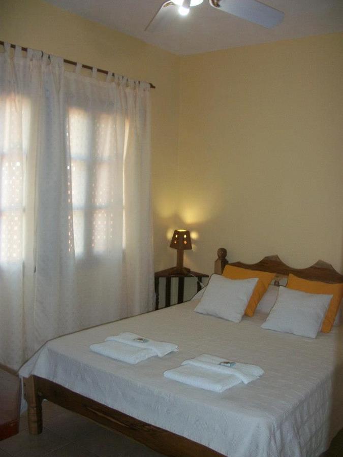 Hotel Los Abuelos เอลโซแบร์บิโอ ภายนอก รูปภาพ